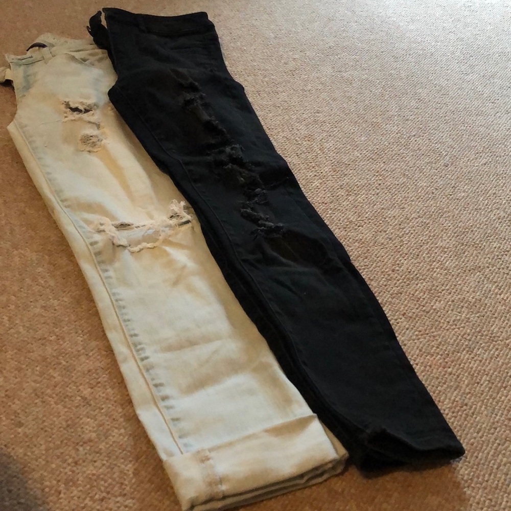 Bundle: AEO Ripped Jeans - Picture 2 of 2